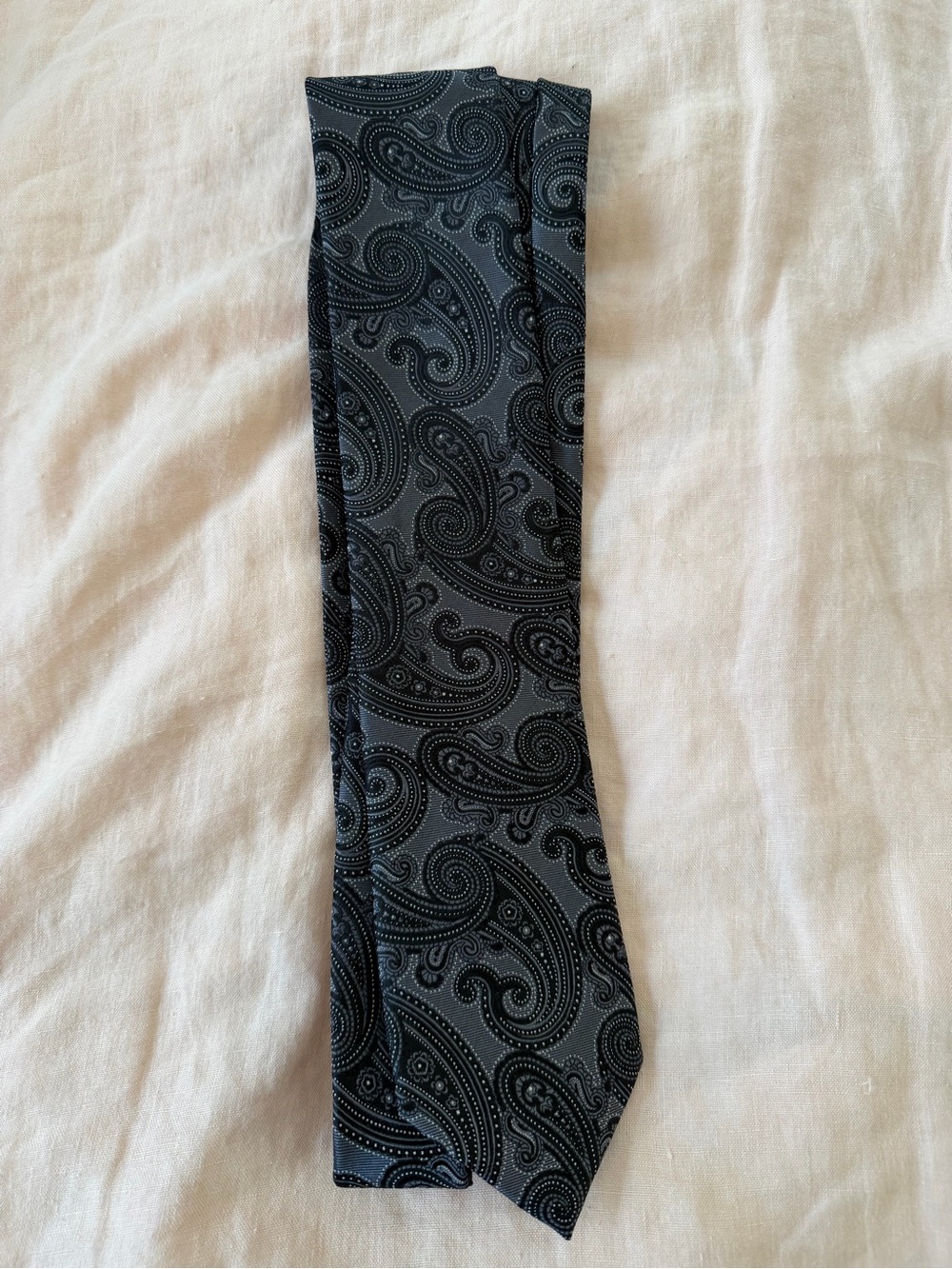 Joseph Abboud Gray and Black Paisley Silk Tie